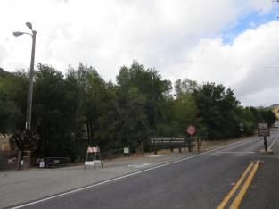 entrance-to-las-trampas-regional-park-bollinger-canyon-road_29747568303_o