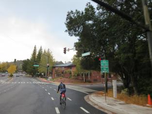glen-of-hayward-downtown-lamorinda_30293041181_o