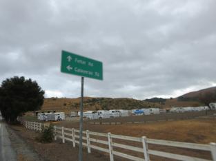 road-to-the-wall-calaveras-below-felter_30262584542_o